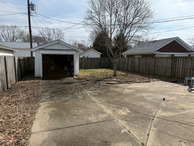 608 Monterey Avenue, Terre Haute, IN 47803