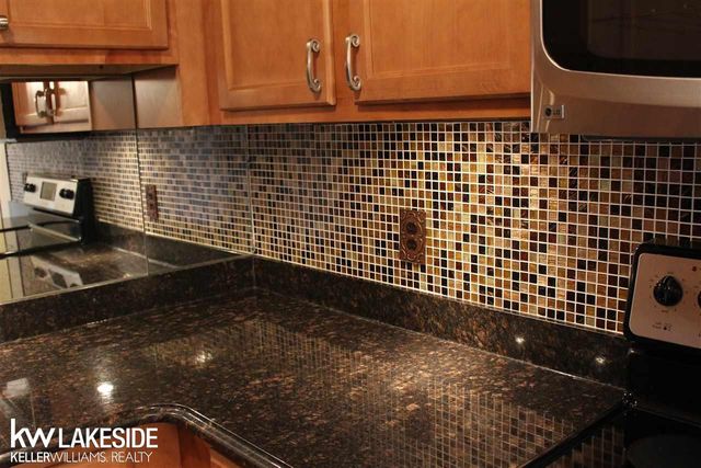 2311 Walton Boulevard, Rochester Hills, MI 48309