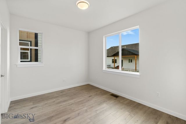 811 Spaniel Lane, Belgrade, MT 59714