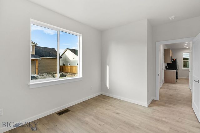 811 Spaniel Lane, Belgrade, MT 59714