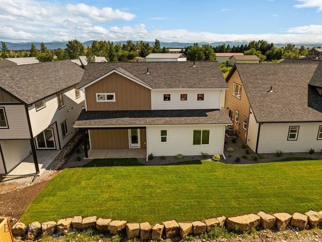 811 Spaniel Lane, Belgrade, MT 59714