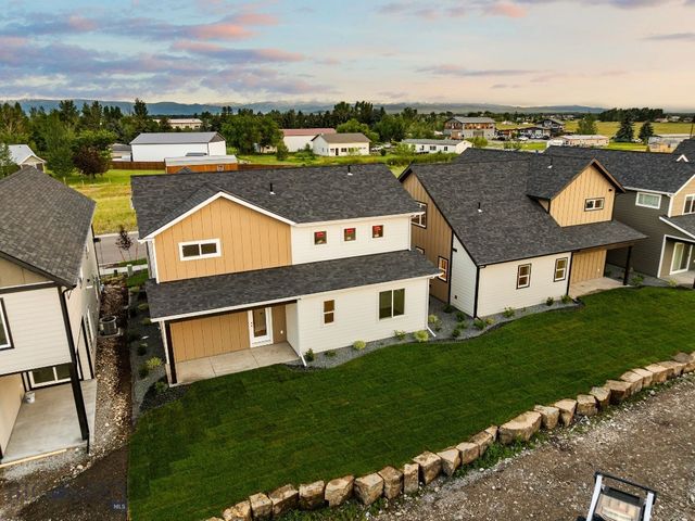 811 Spaniel Lane, Belgrade, MT 59714