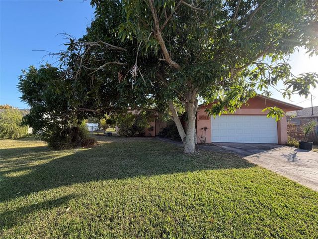 2311 15TH STREET W, Palmetto, FL 34221