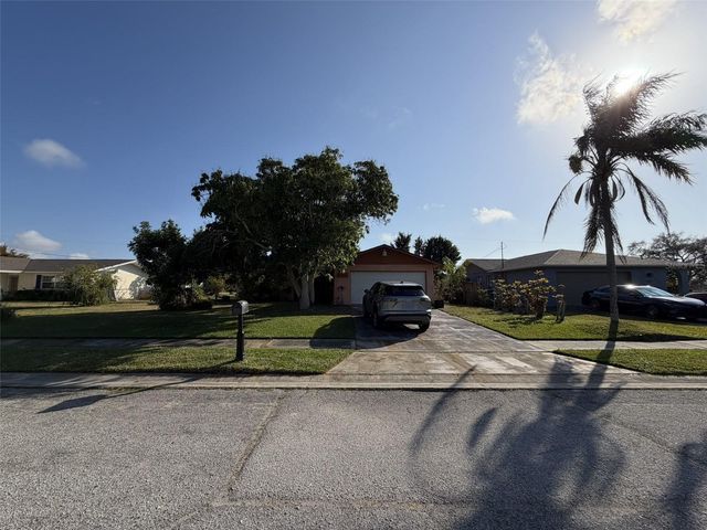 2311 15TH STREET W, Palmetto, FL 34221