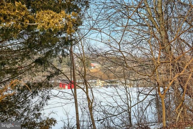 108 FAWN CIRCLE DR, Windsor, PA 17366