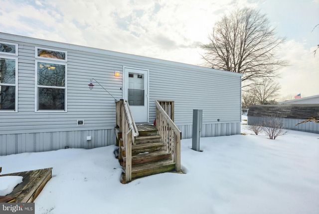 108 FAWN CIRCLE DR, Windsor, PA 17366