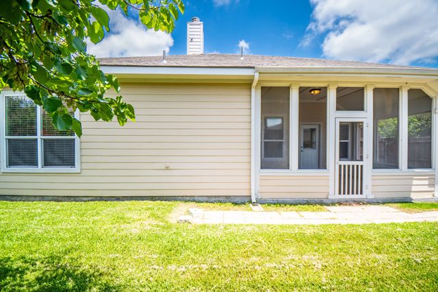 305 Highland Ridge Drive, Wylie, TX 75098