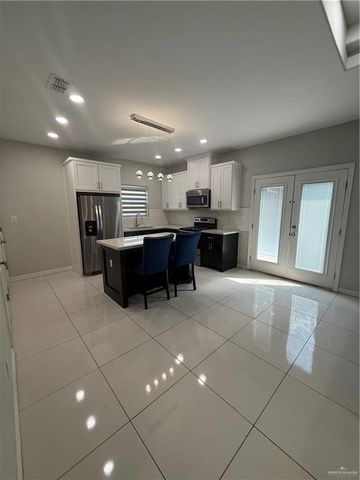 204 W Rutherford Avenue 4, Edinburg, TX 78541