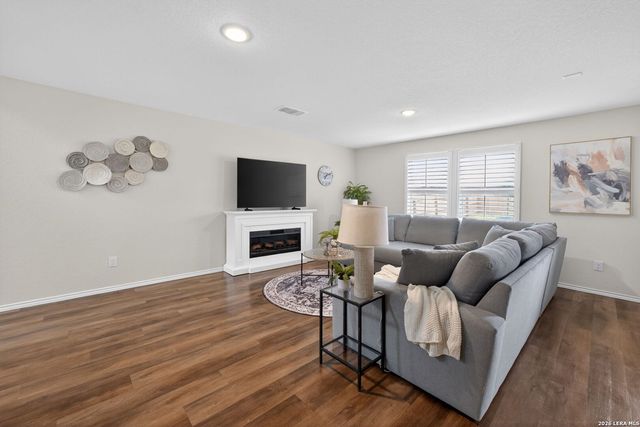 5031 Flight Sail, San Antonio, TX 78245