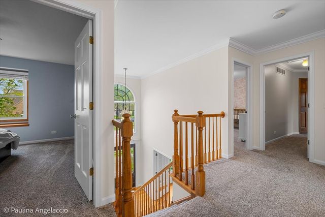 1713 Edgewood Drive, Algonquin, IL 60102