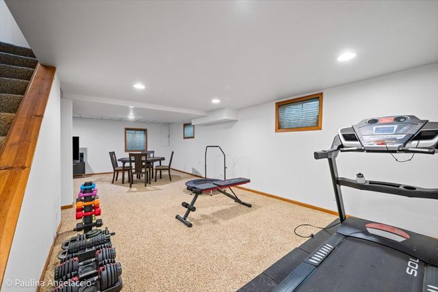 1713 Edgewood Drive, Algonquin, IL 60102