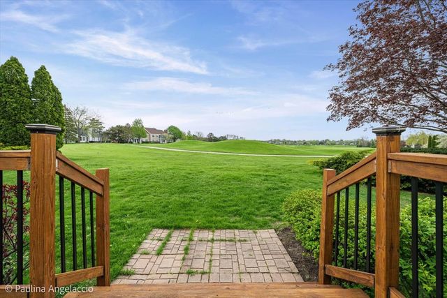 1713 Edgewood Drive, Algonquin, IL 60102