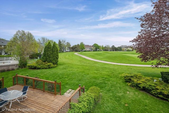 1713 Edgewood Drive, Algonquin, IL 60102