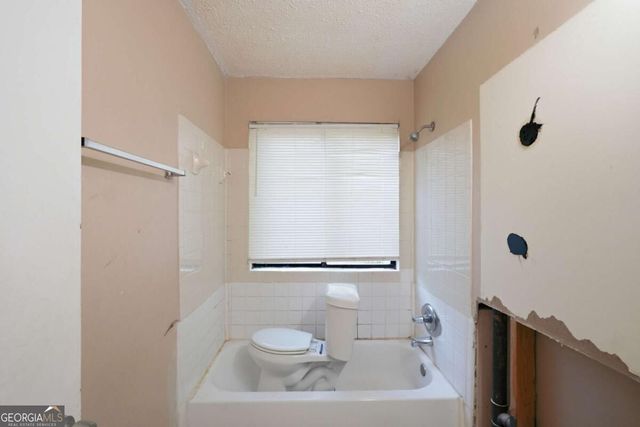 1001 Chapman Lane, Stone Mountain, GA 30088