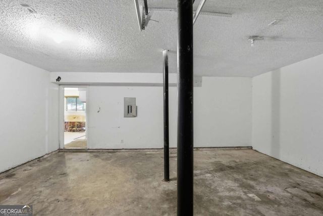 1001 Chapman Lane, Stone Mountain, GA 30088