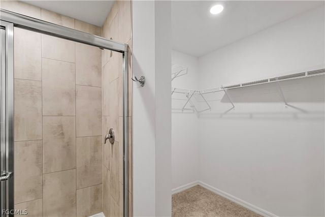 185 Yager CIR, Fort Myers, FL 33913