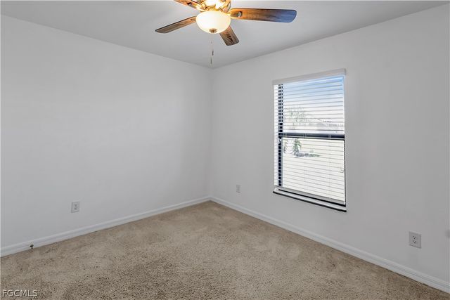 185 Yager CIR, Fort Myers, FL 33913