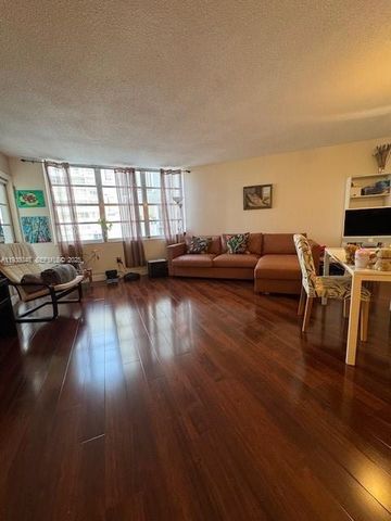 2750 NE 183rd St 1012, Aventura, FL 33160