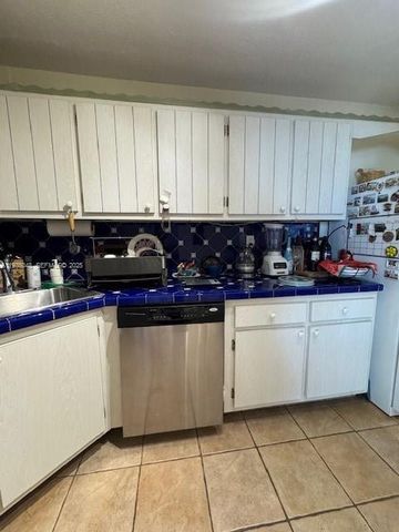 2750 NE 183rd St 1012, Aventura, FL 33160