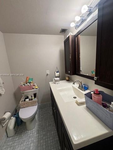 2750 NE 183rd St 1012, Aventura, FL 33160