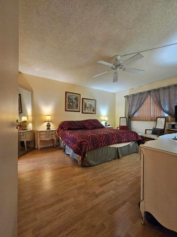 5100 NW 35th Street 104, Lauderdale Lakes, FL 33319