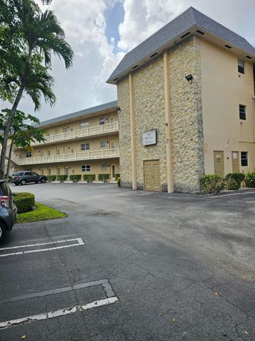 5100 NW 35th Street 104, Lauderdale Lakes, FL 33319