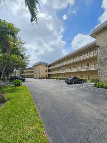 5100 NW 35th Street 104, Lauderdale Lakes, FL 33319