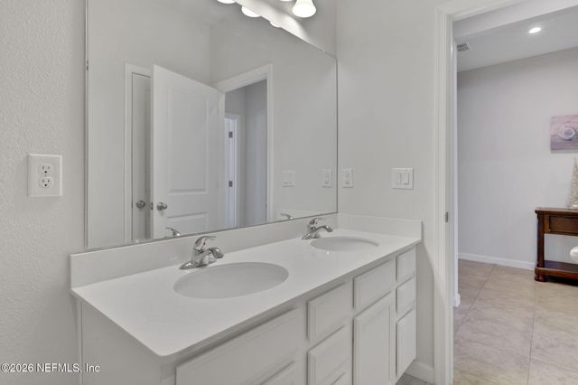 1064 VICTORIA HILLS Court, Jacksonville, FL 32221
