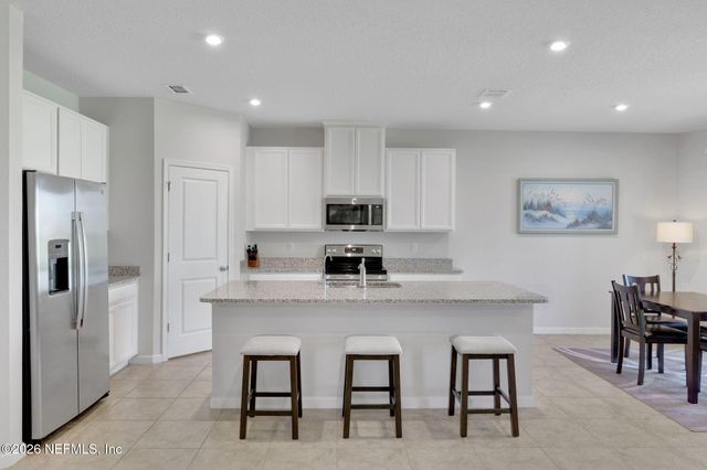 1064 VICTORIA HILLS Court, Jacksonville, FL 32221