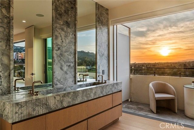 838 N Doheny Drive PH B, West Hollywood, CA 90069