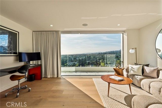 838 N Doheny Drive PH B, West Hollywood, CA 90069