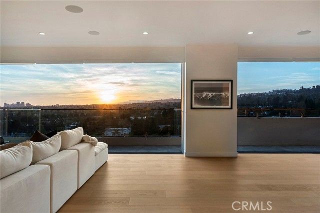 838 N Doheny Drive PH B, West Hollywood, CA 90069