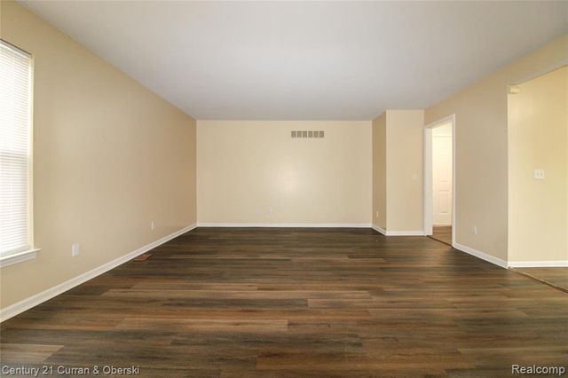 3571 Brooklyn Drive, Canton, MI 48188