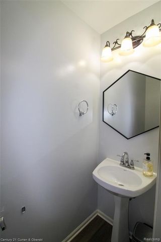 3571 Brooklyn Drive, Canton, MI 48188