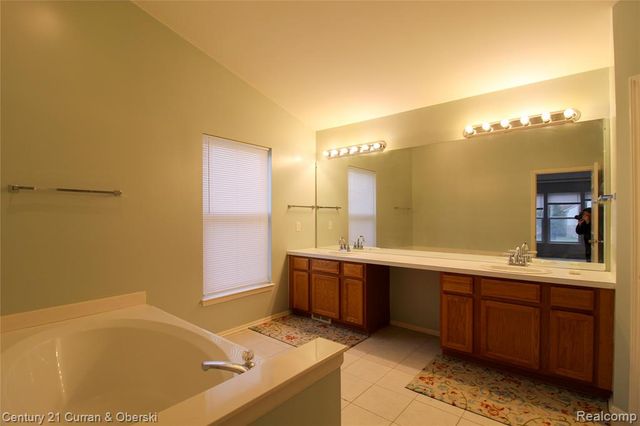 3571 Brooklyn Drive, Canton, MI 48188