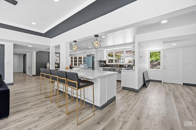2308 Spruce Street, Bakersfield, CA 93301