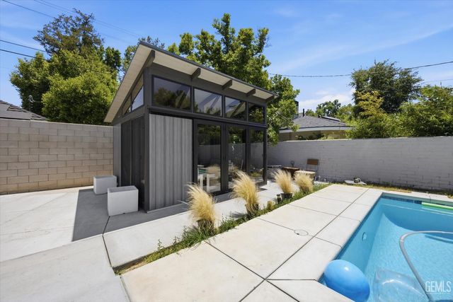 2308 Spruce Street, Bakersfield, CA 93301