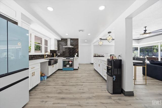 2308 Spruce Street, Bakersfield, CA 93301
