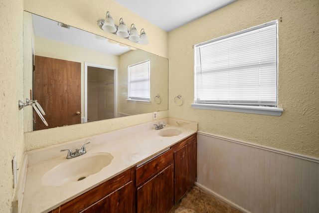 11340 Fm 315, Palestine, TX 75803