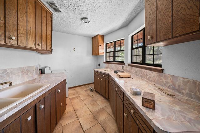 11340 Fm 315, Palestine, TX 75803