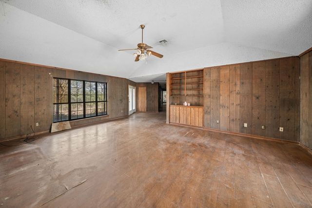 11340 Fm 315, Palestine, TX 75803