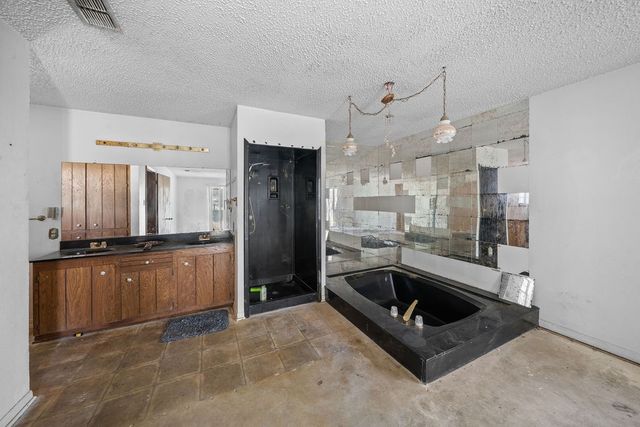 11340 Fm 315, Palestine, TX 75803