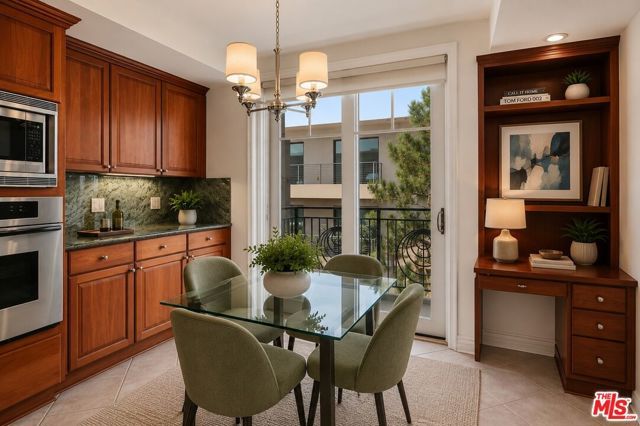 430 N Oakhurst Drive PH406, Beverly Hills, CA 90210