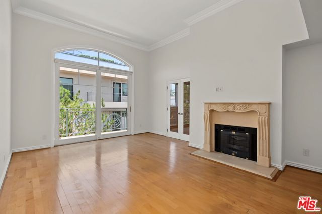 430 N Oakhurst Drive PH406, Beverly Hills, CA 90210
