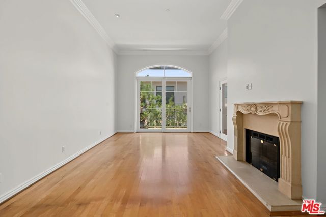 430 N Oakhurst Drive PH406, Beverly Hills, CA 90210