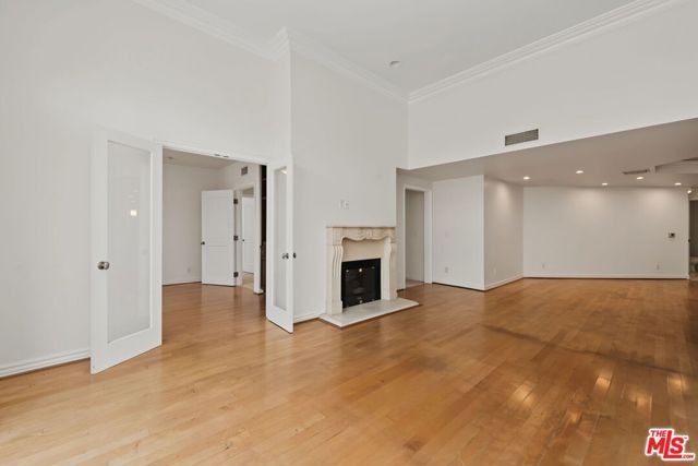430 N Oakhurst Drive PH406, Beverly Hills, CA 90210
