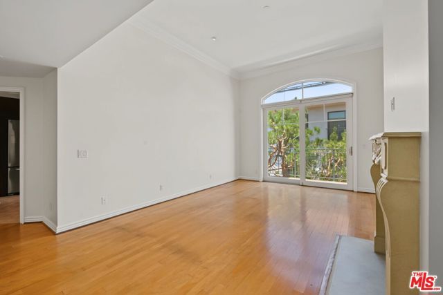 430 N Oakhurst Drive PH406, Beverly Hills, CA 90210