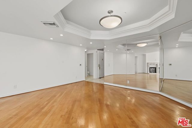 430 N Oakhurst Drive PH406, Beverly Hills, CA 90210