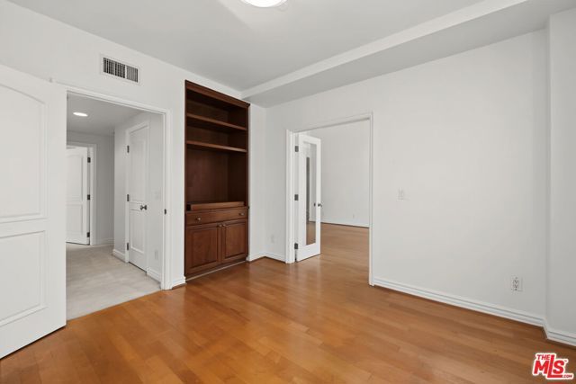 430 N Oakhurst Drive PH406, Beverly Hills, CA 90210