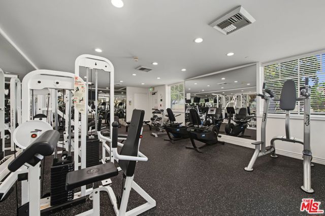 430 N Oakhurst Drive PH406, Beverly Hills, CA 90210